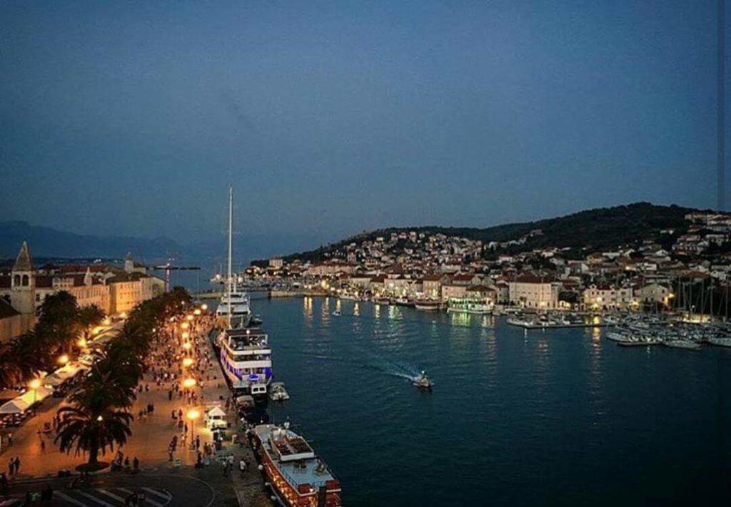 Apartman Tamara Trogir Exterior photo